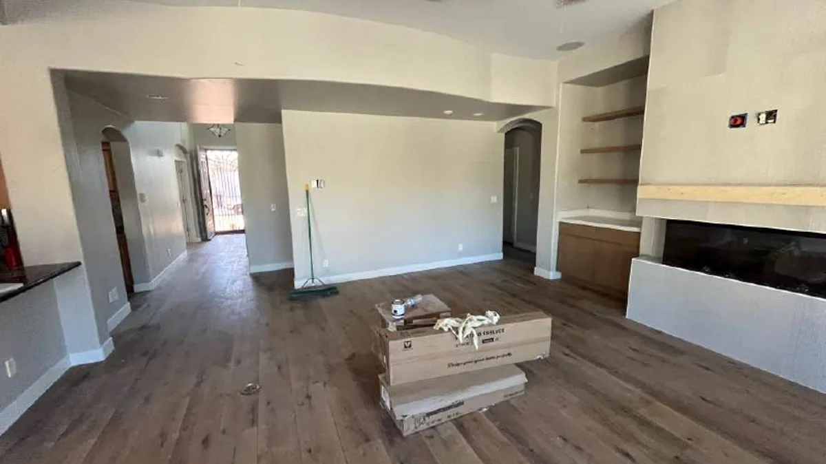 Painting Kitchen Cabinets in Mesa: Sprayed vs. Brushed Finishes